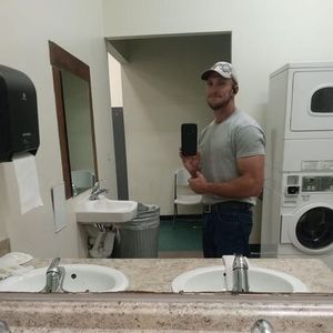 Meet your Posher, Thomas